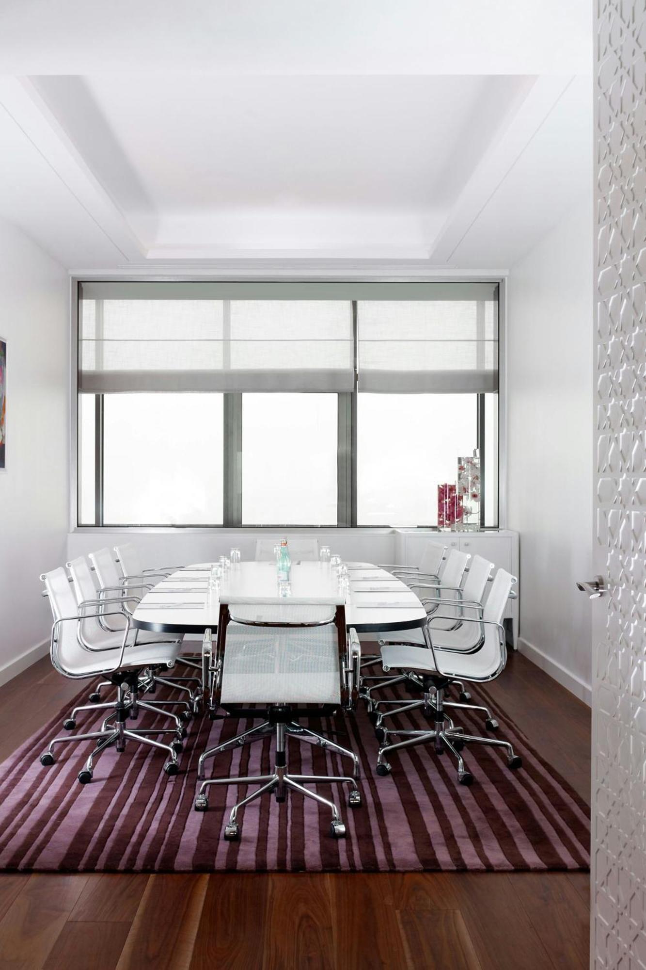 Club Twin Room with Club Lounge Access